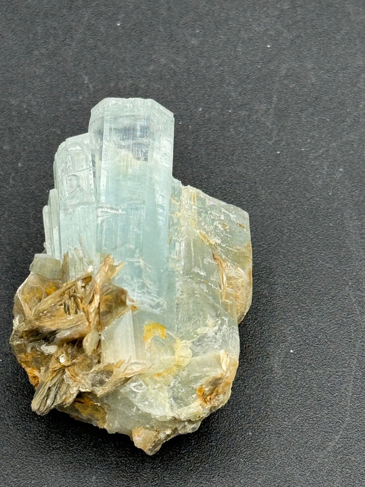 Aquamarine Specimen - 50g