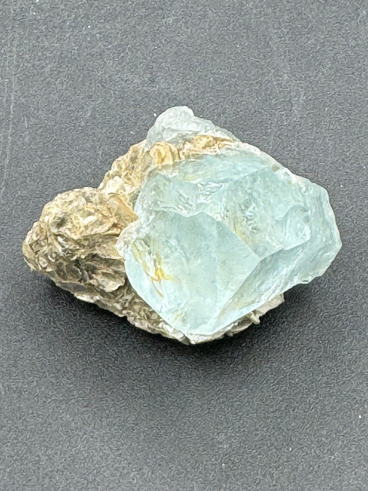 Aquamarine Specimen - 104g