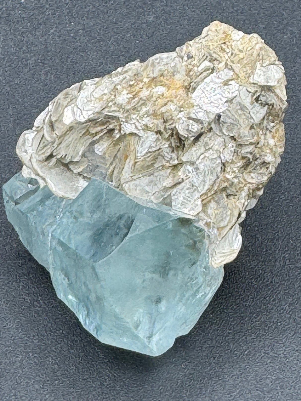 Aquamarine Specimen - 104g