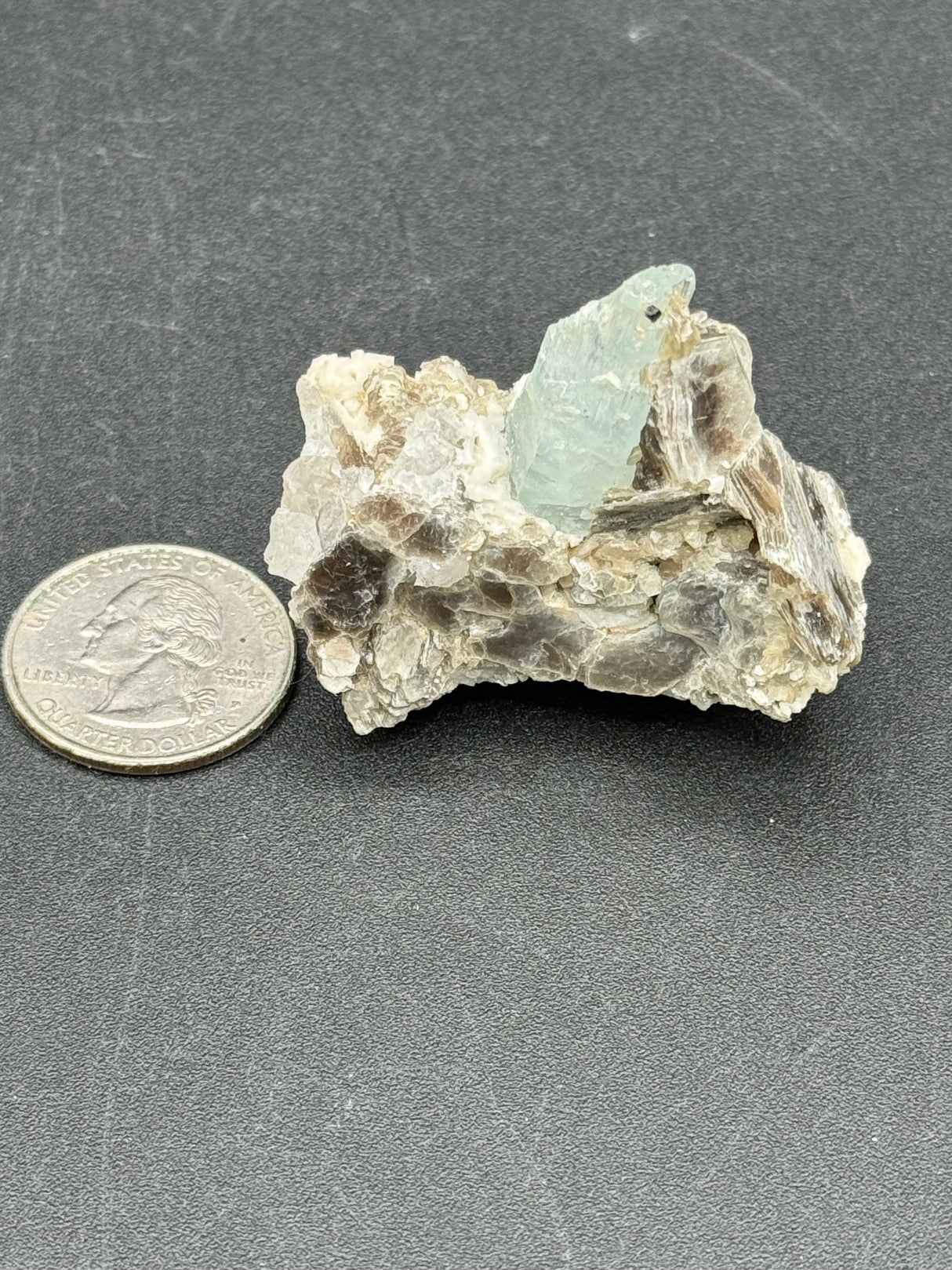 Aquamarine Specimen - 39g