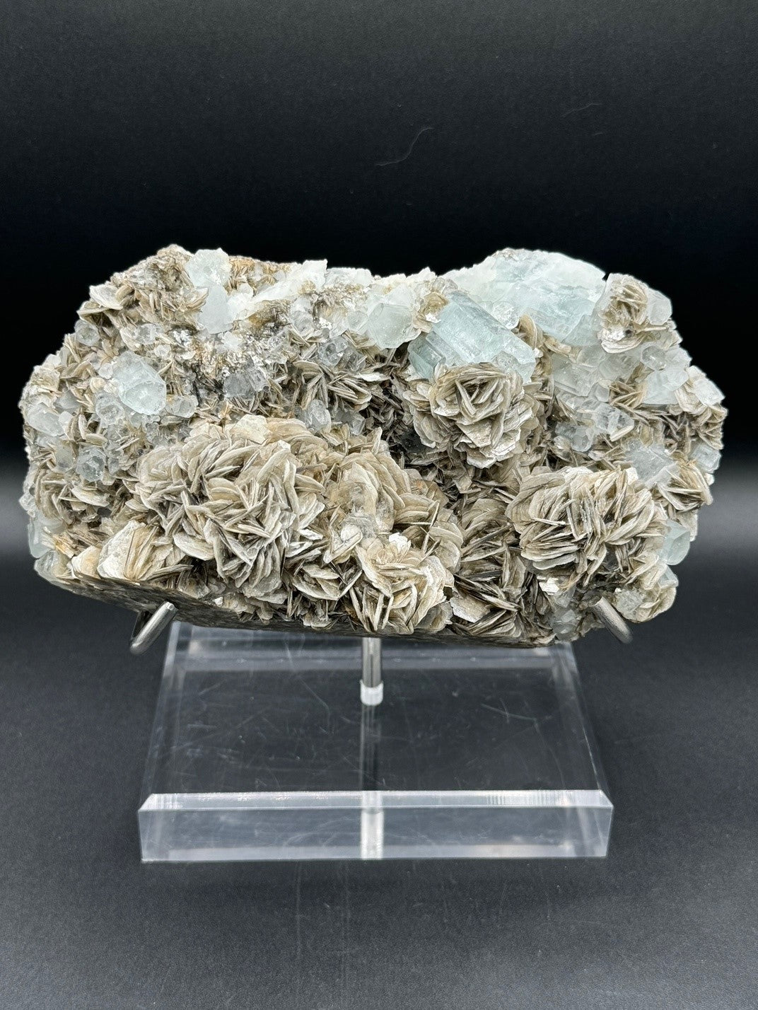 Aquamarine Specimen - 2001g