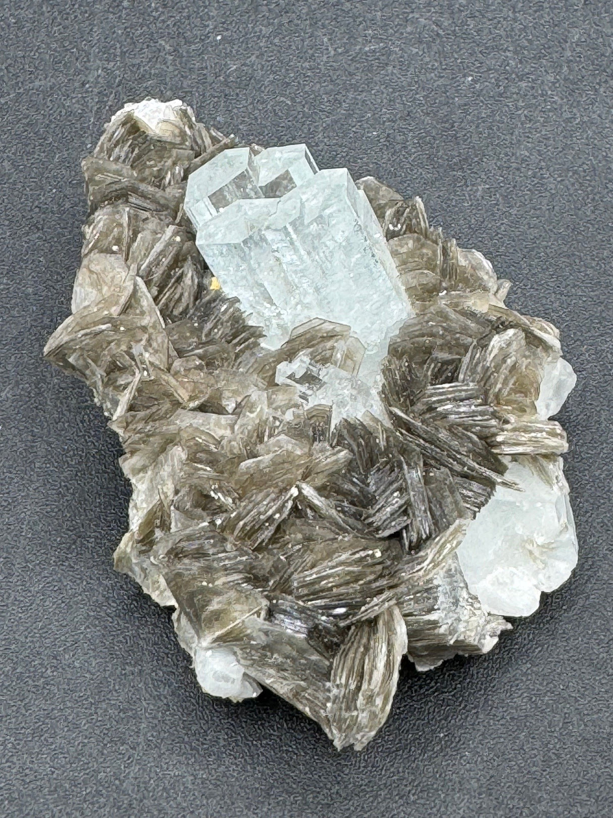 Aquamarine Specimen - 99g