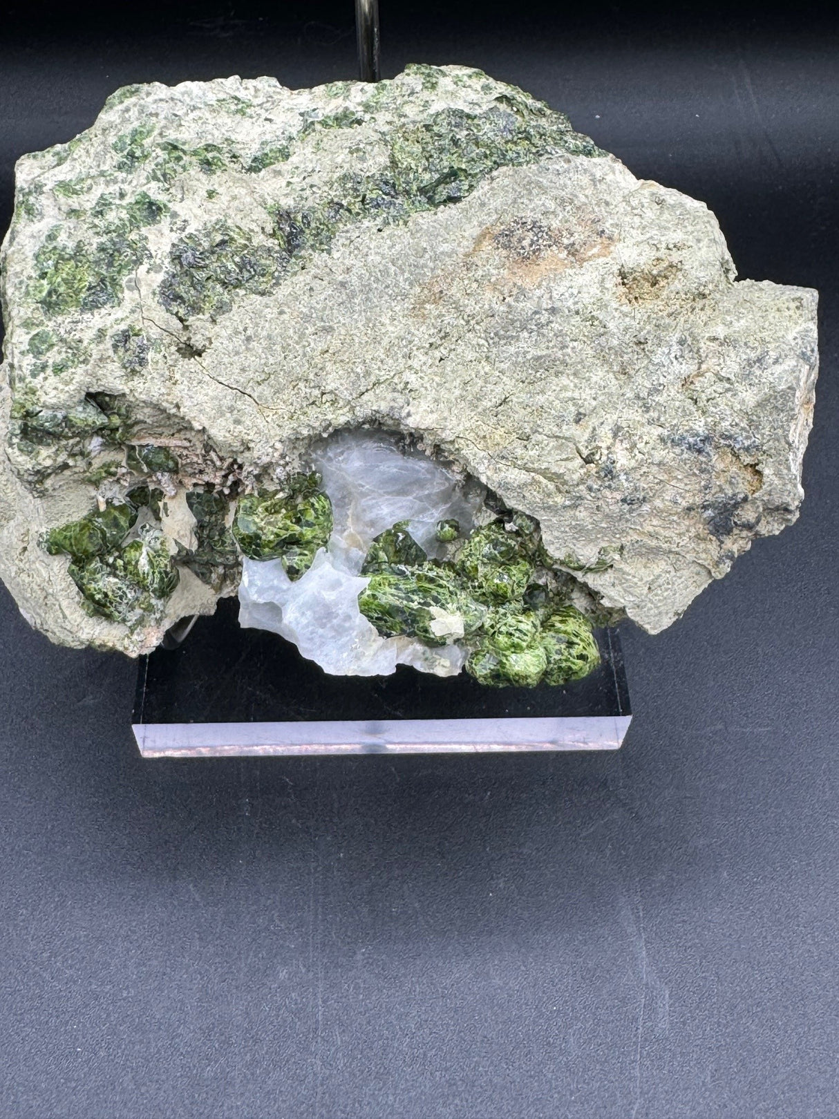 Green Garnet Specimen - 1285g