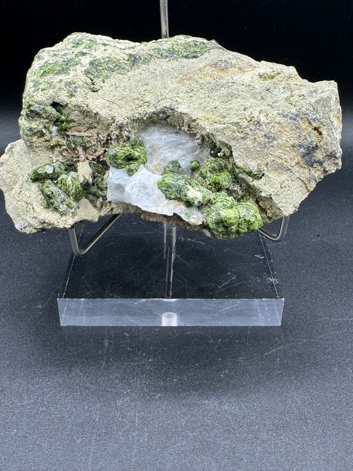 Green Garnet Specimen - 1285g