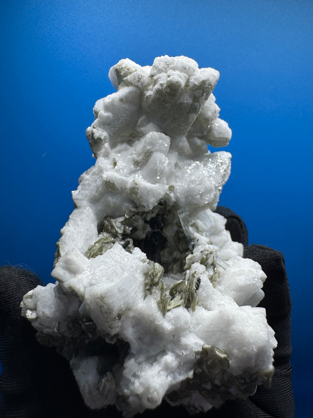 Black Tourmline and Aquarmarine Specimen - 426g