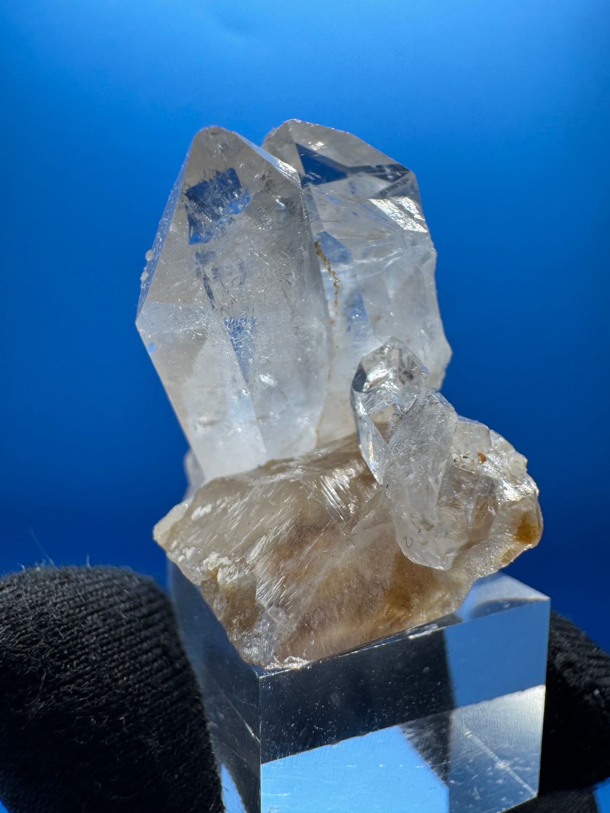 Quartz Specimen - 16g