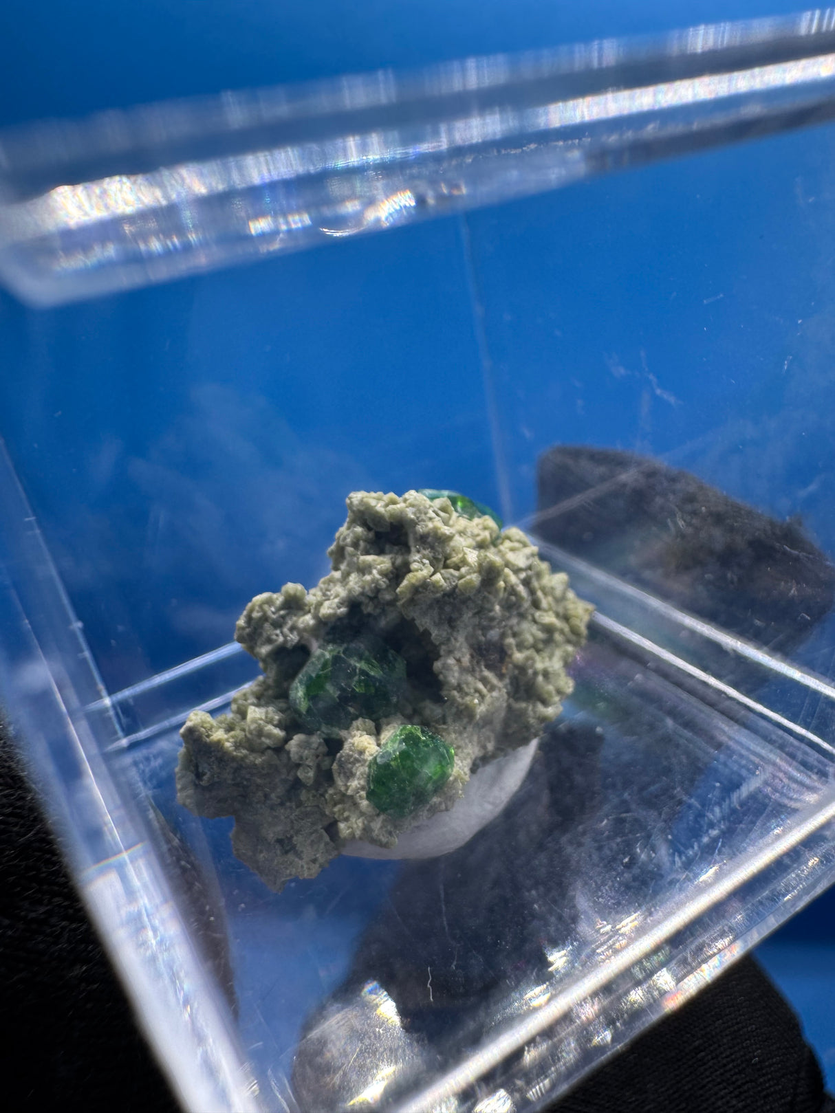 Garnet Specimen - 4g