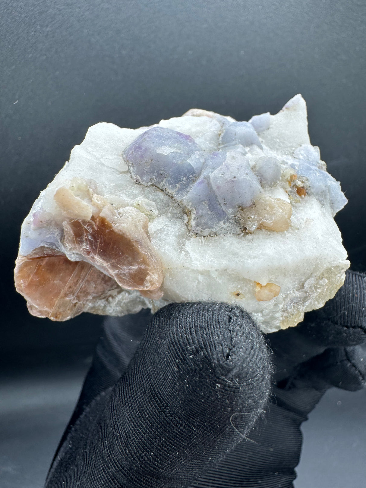Hackmanite Specimen - 144g