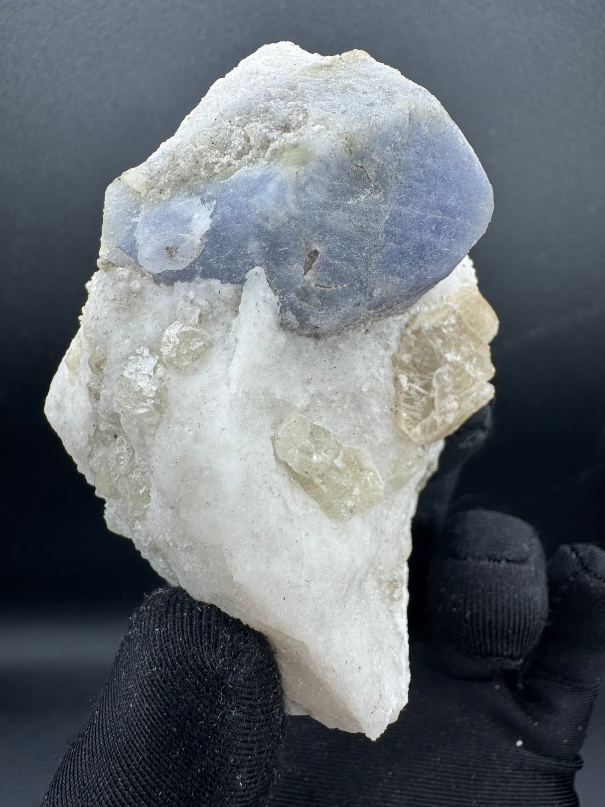 Hackmanite Specimen - 225g