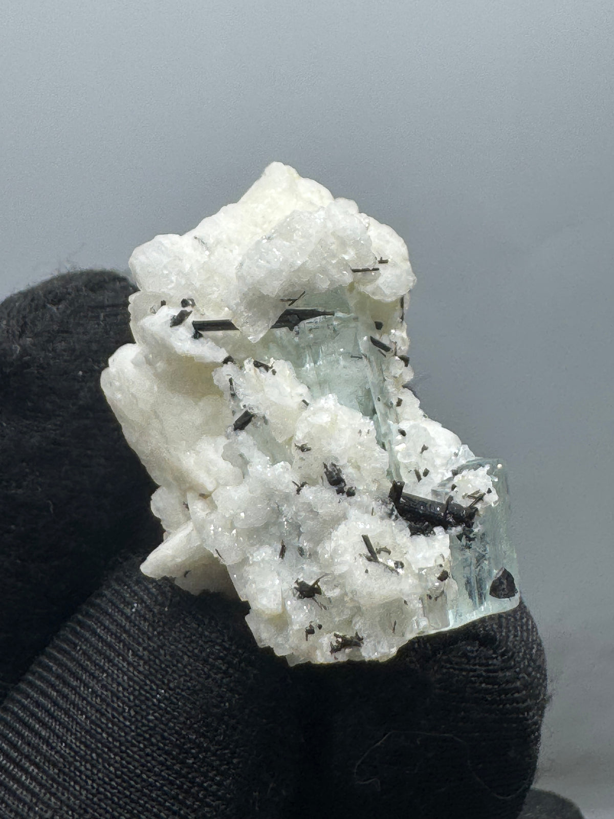 Aquamarine Specimen - 15g