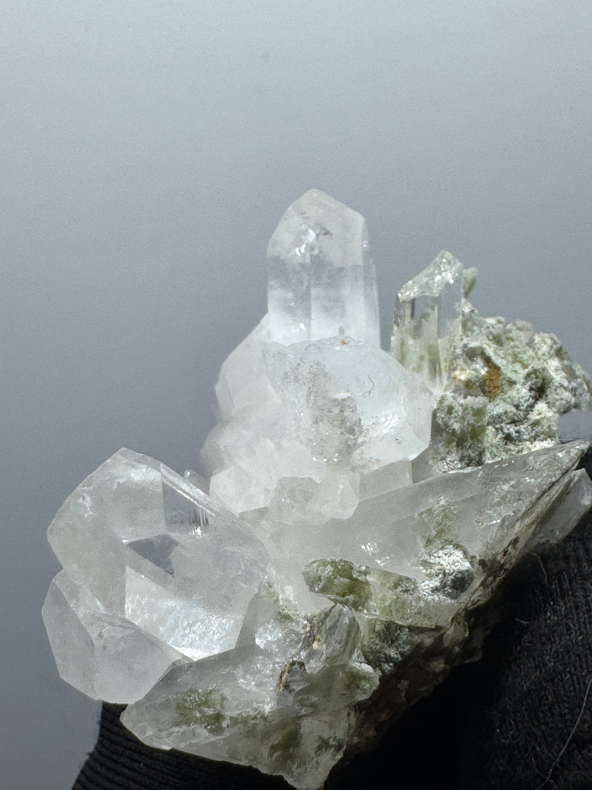 Quartz Specimen - 32g
