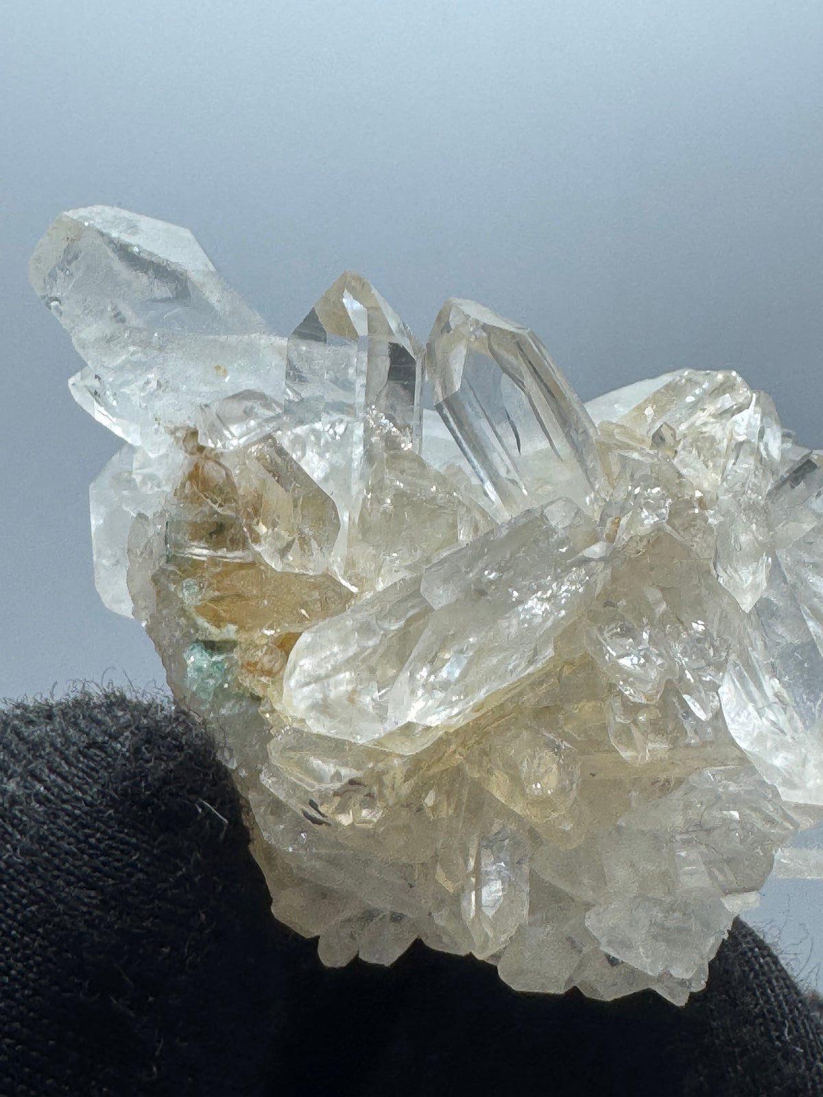 Quartz Specimen - 28g