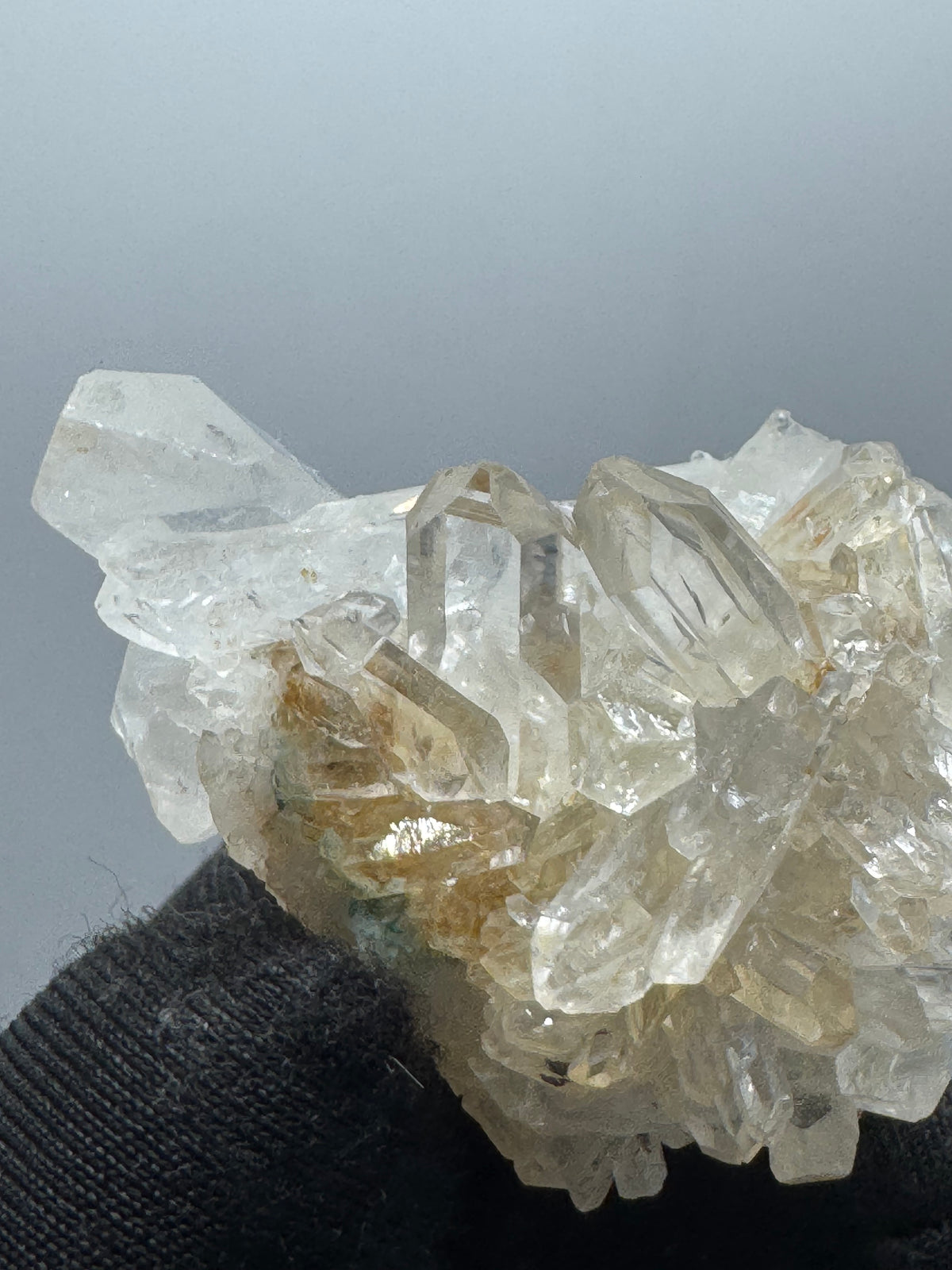 Quartz Specimen - 28g