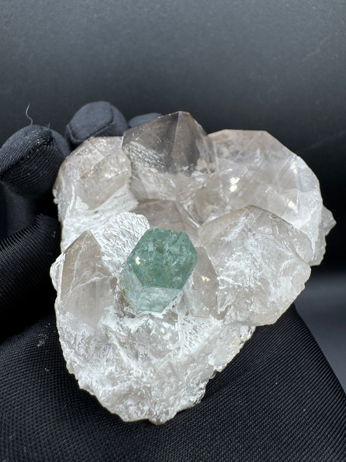 Aquamarine Specimen - 305g
