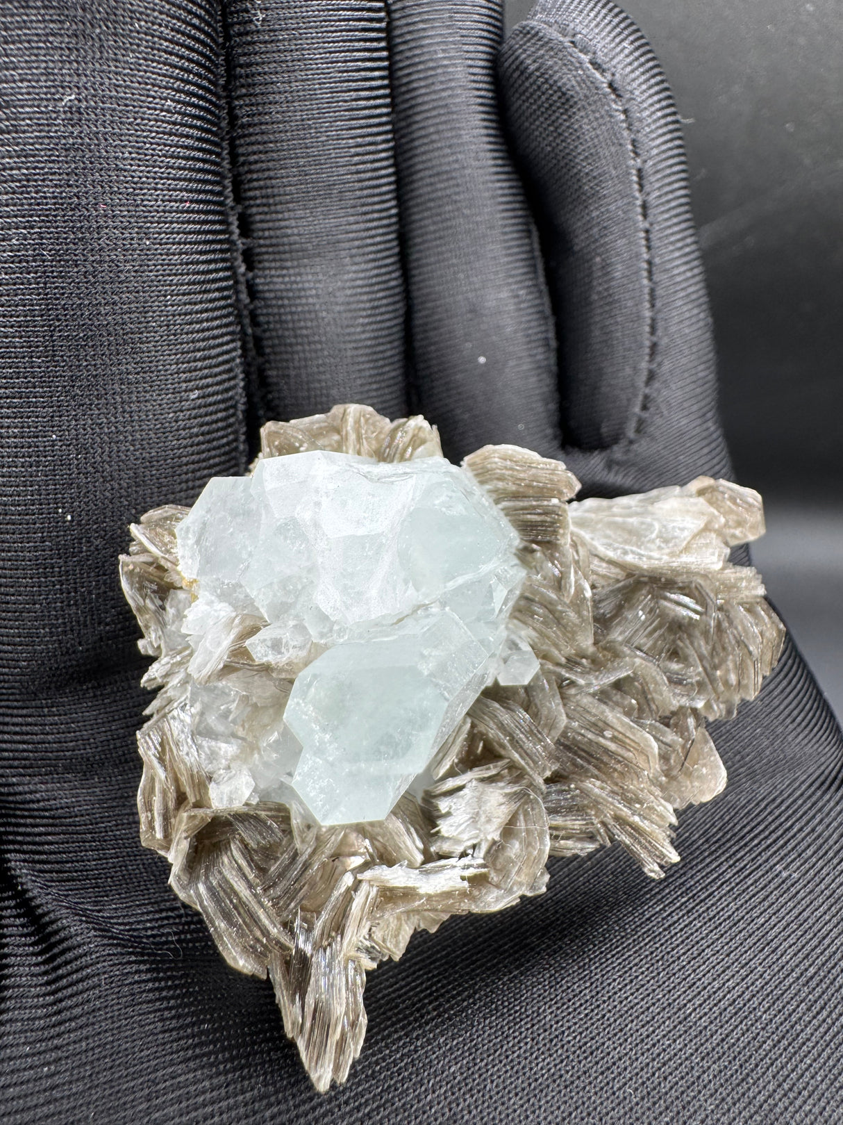 Aquamarine Specimen - 61g