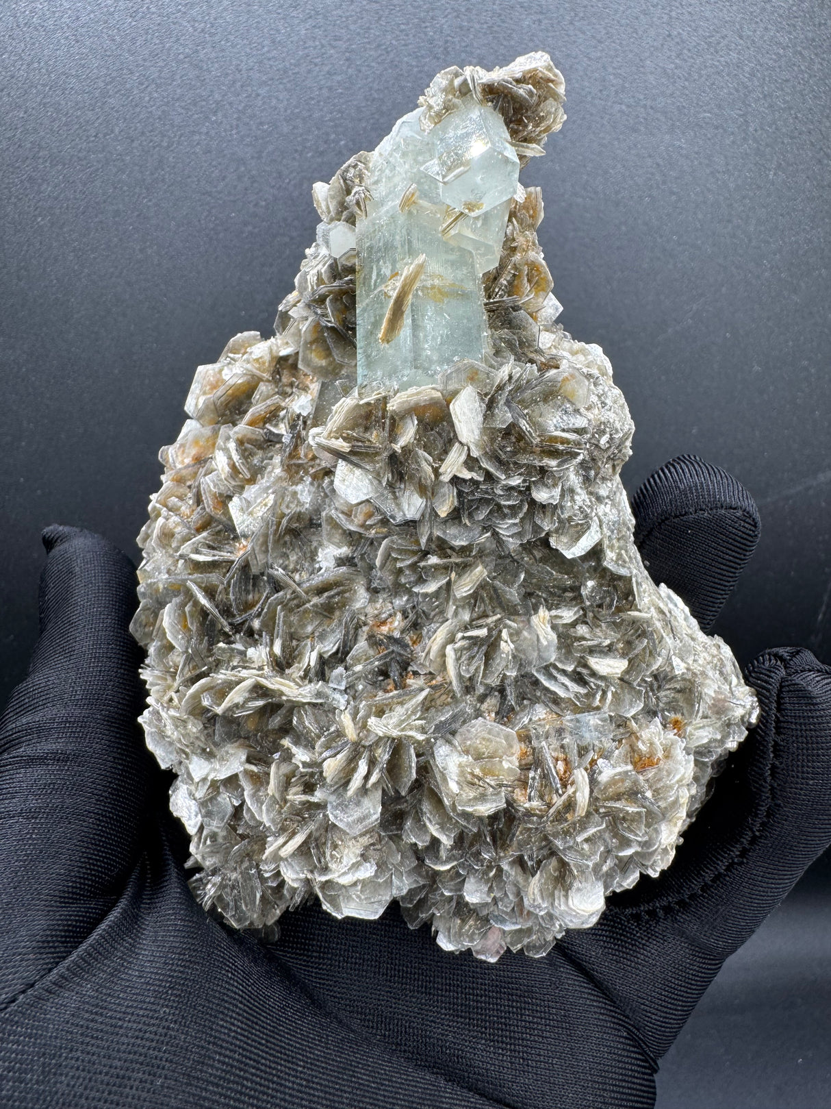 Aquamarine Specimen - 293g