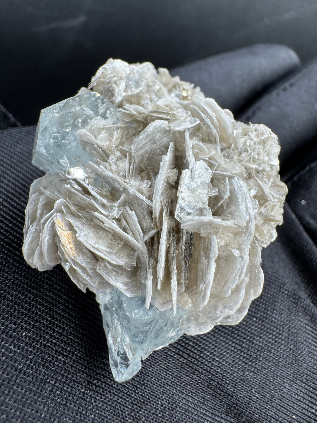 Aquamarine Specimen - 42g