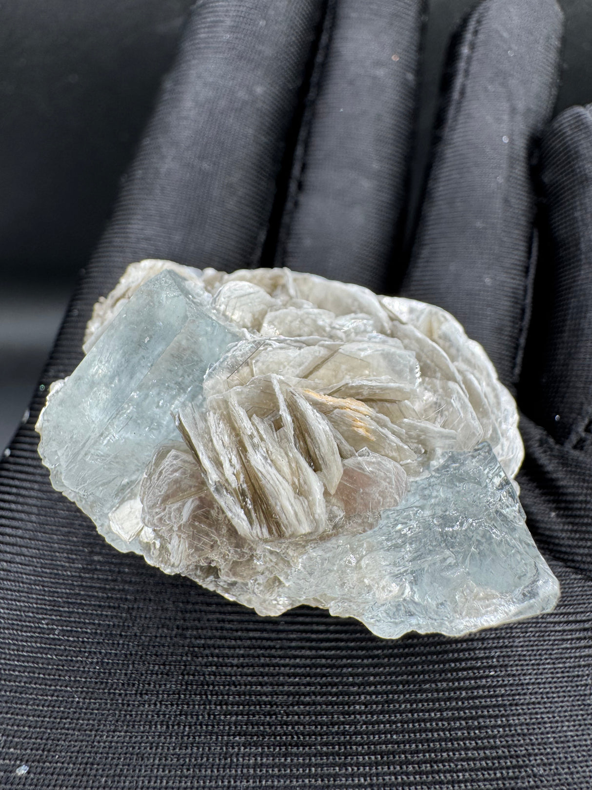 Aquamarine Specimen - 42g