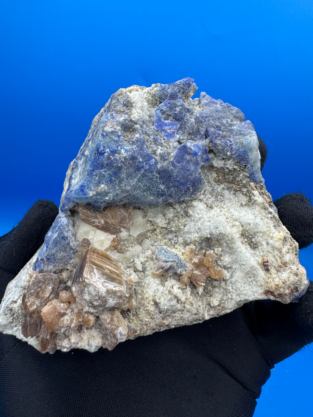Lazurite Specimen - 1032g