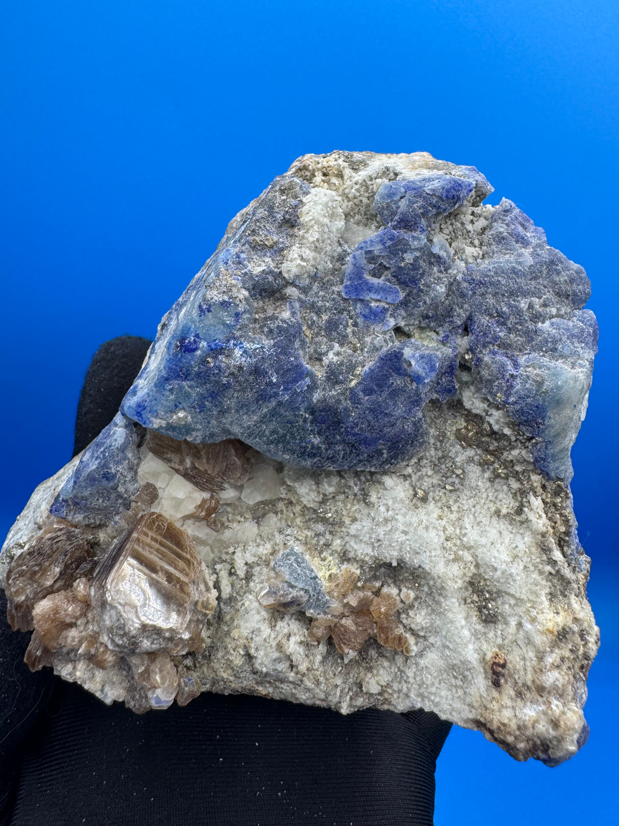 Lazurite Specimen - 1032g