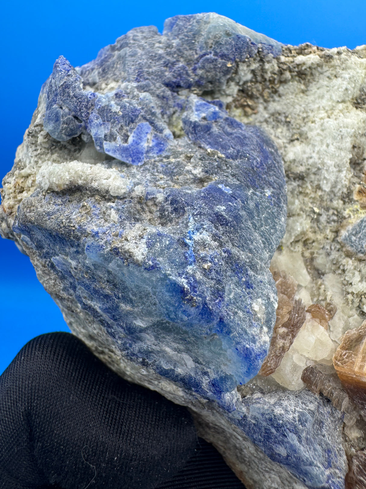 Lazurite Specimen - 1032g