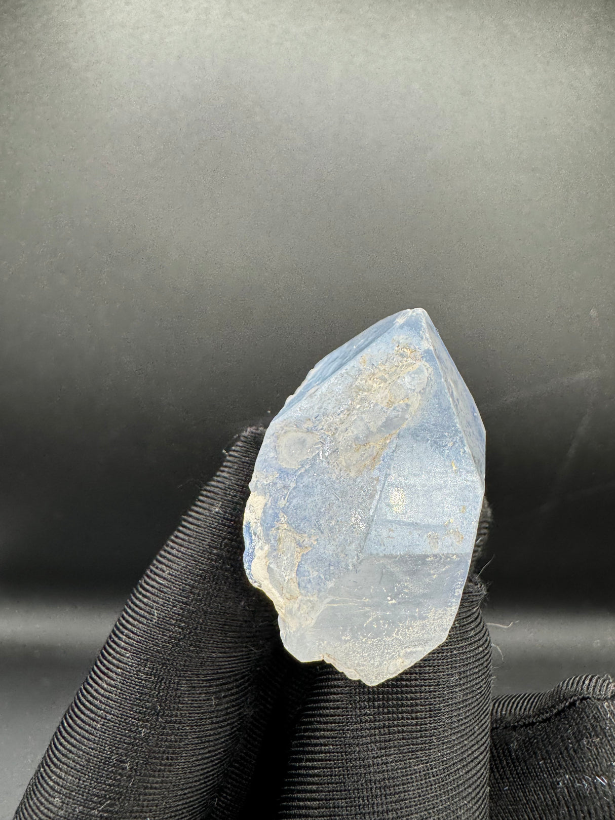 Dumortierite - 24.148g