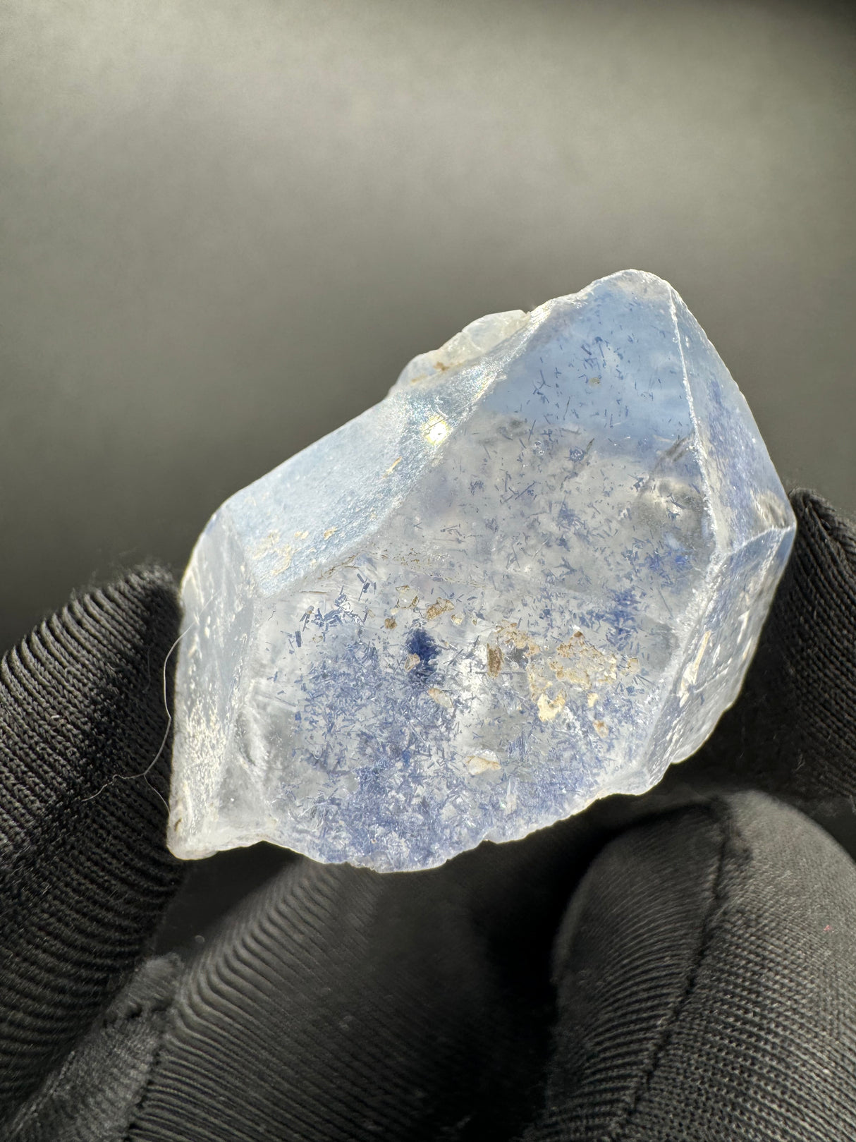 Dumortierite - 24.148g