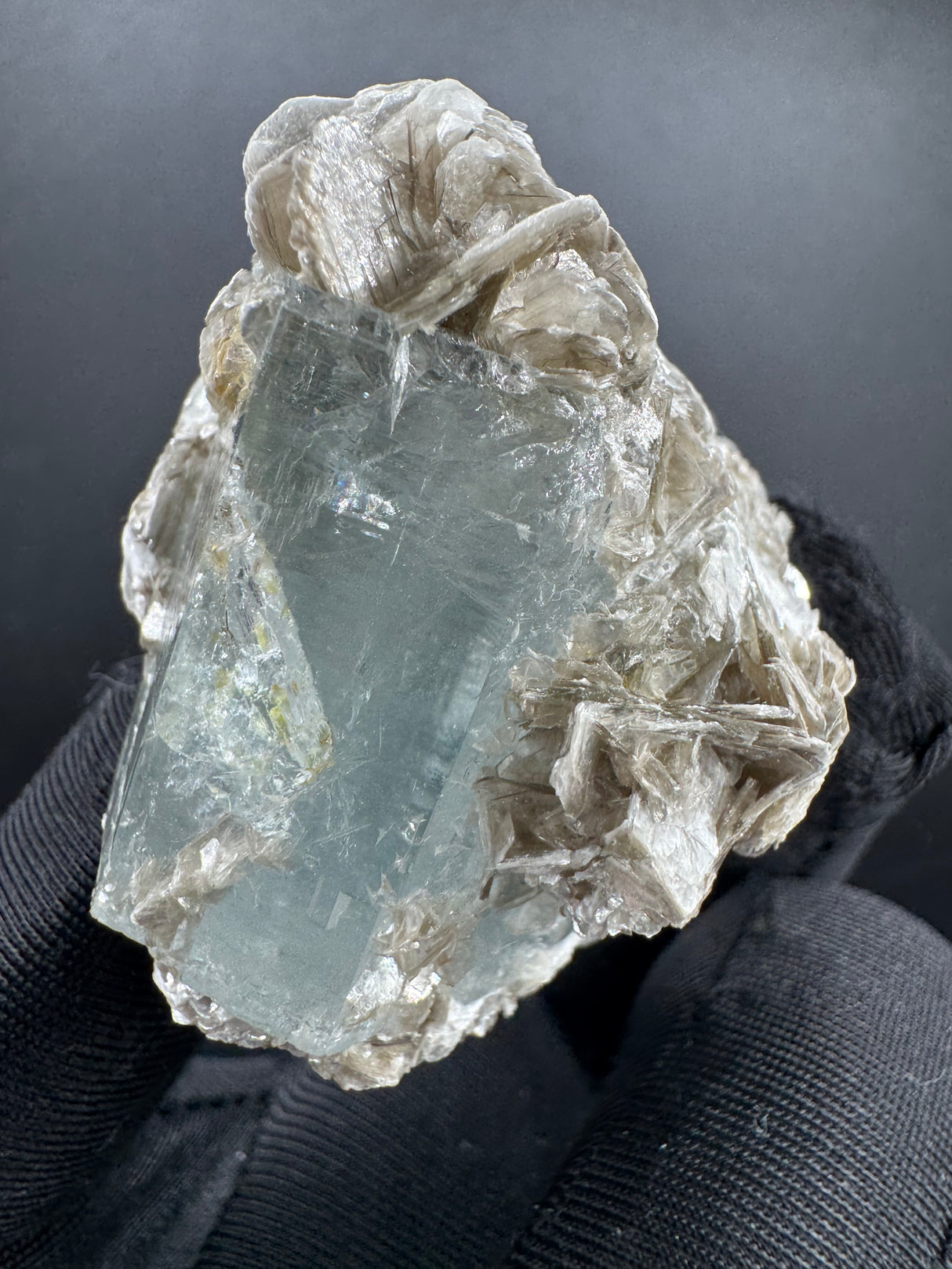 Aquamarine Specimen - 67g