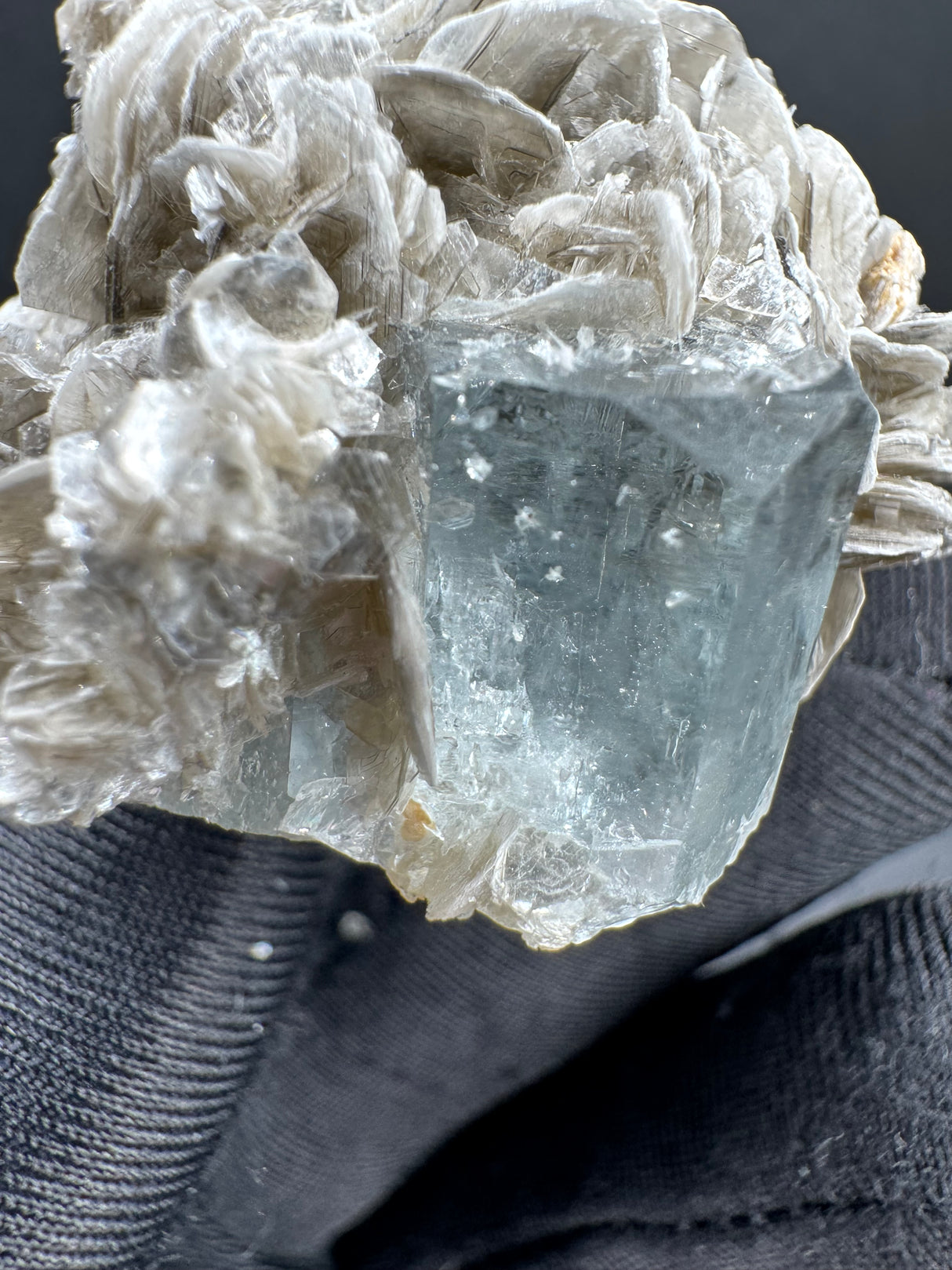 Aquamarine Specimen - 42g