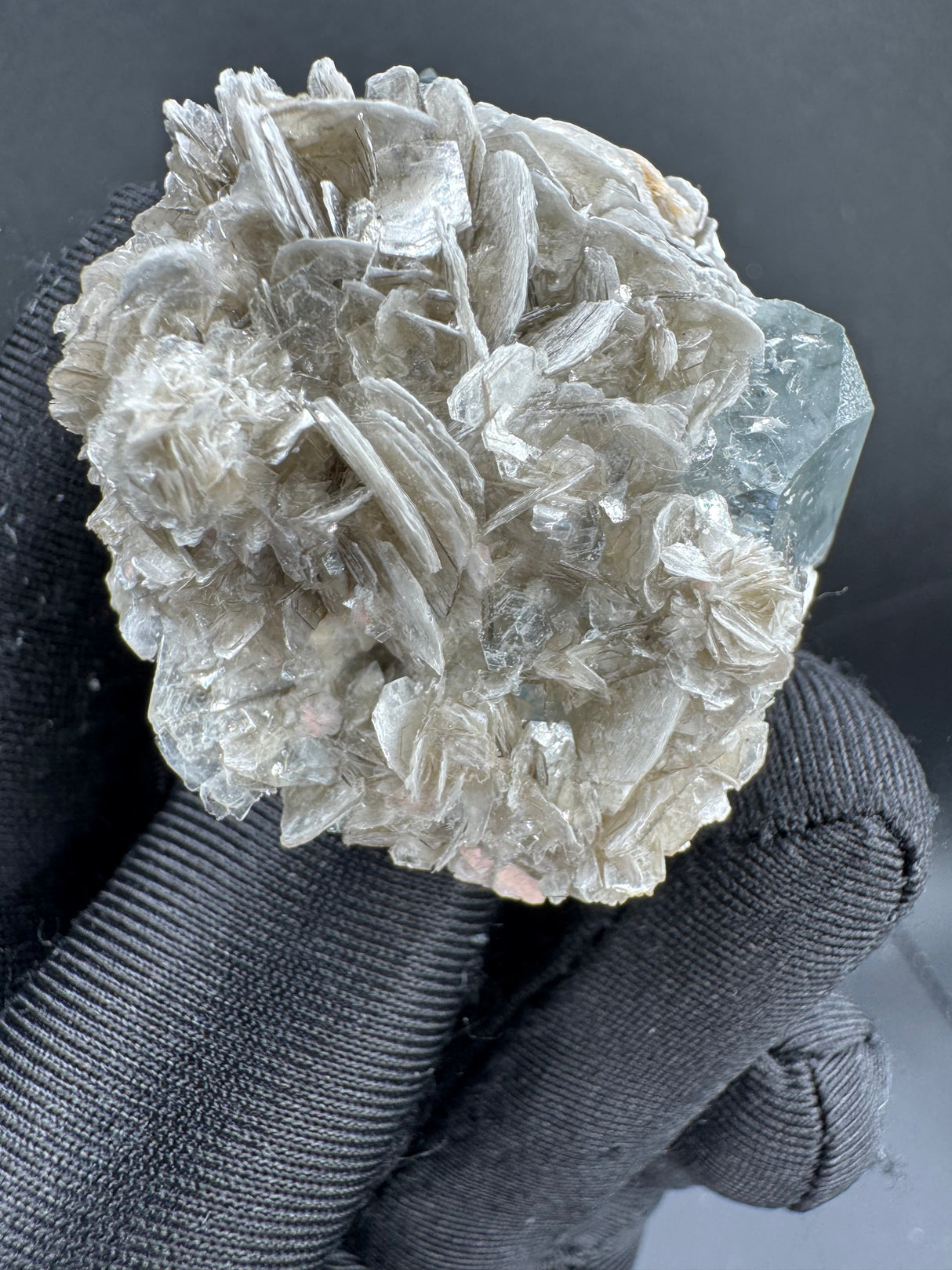 Aquamarine Specimen - 42g