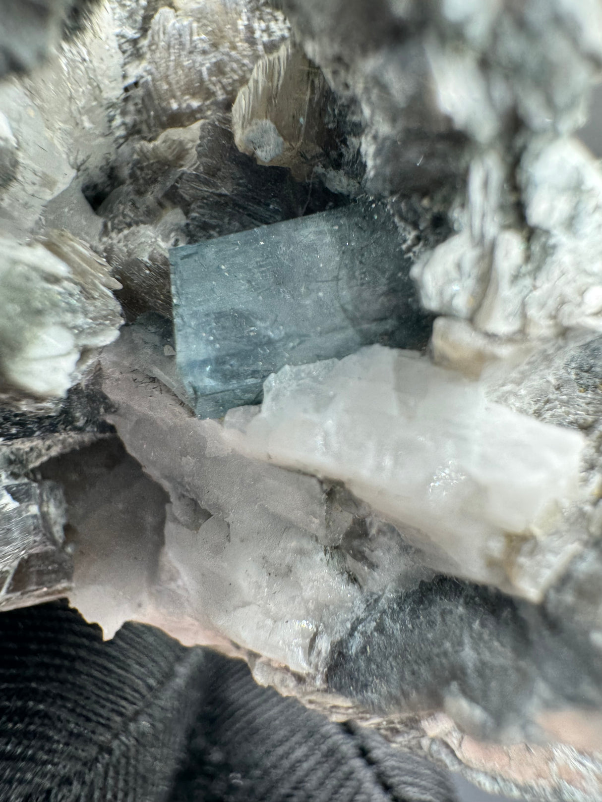 Aquamarine Specimen - 69g