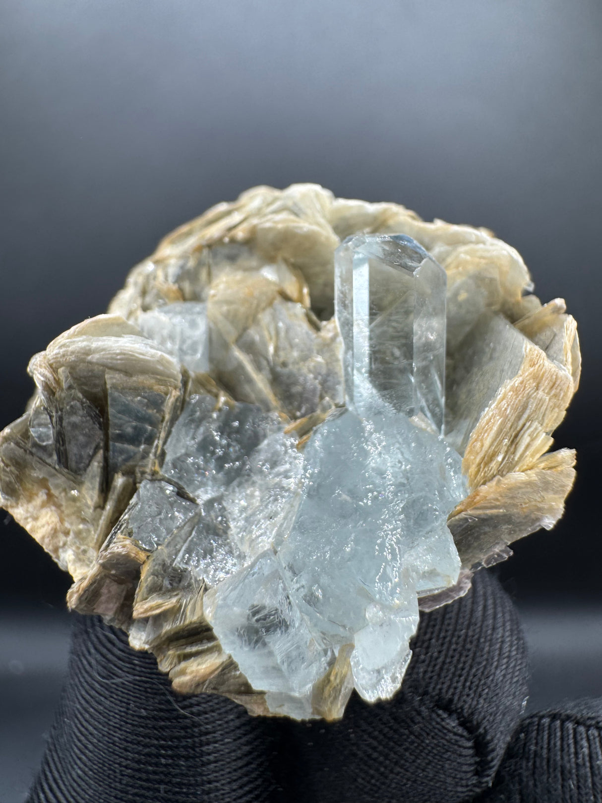 Aquamarine Specimen - 65g