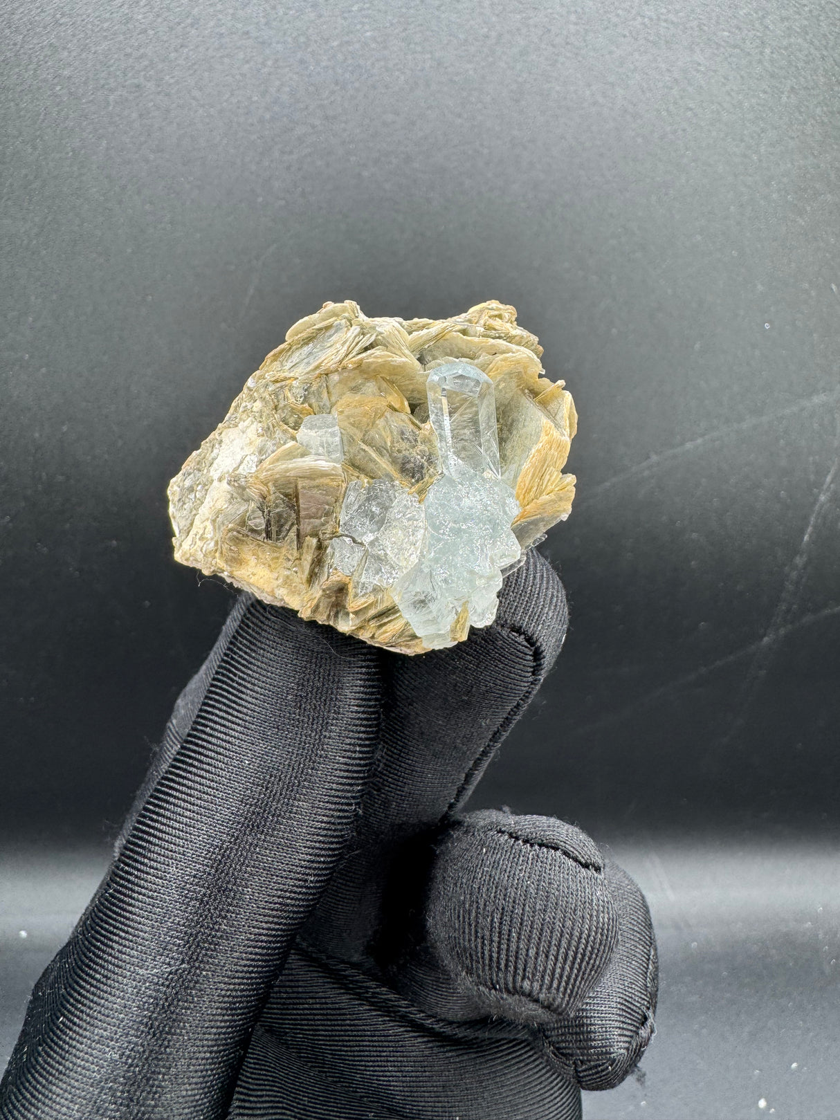 Aquamarine Specimen - 65g