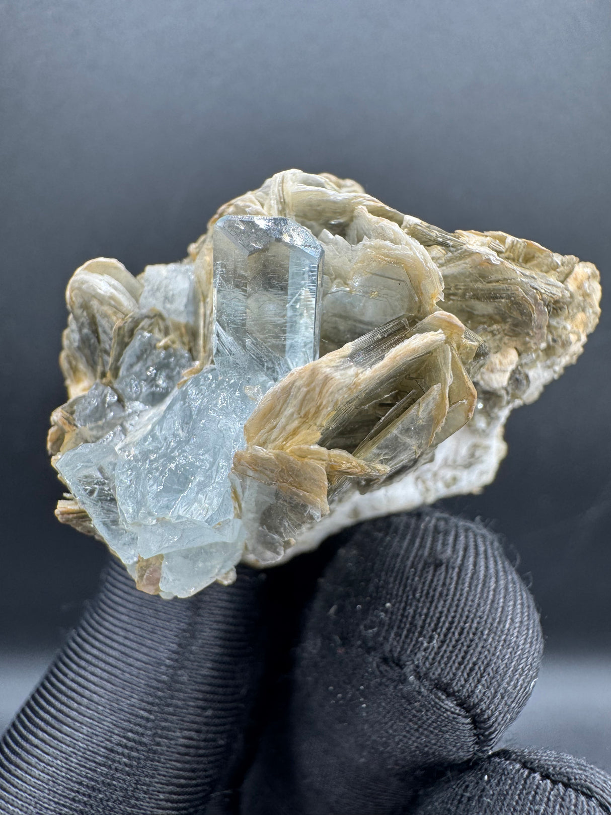 Aquamarine Specimen - 65g
