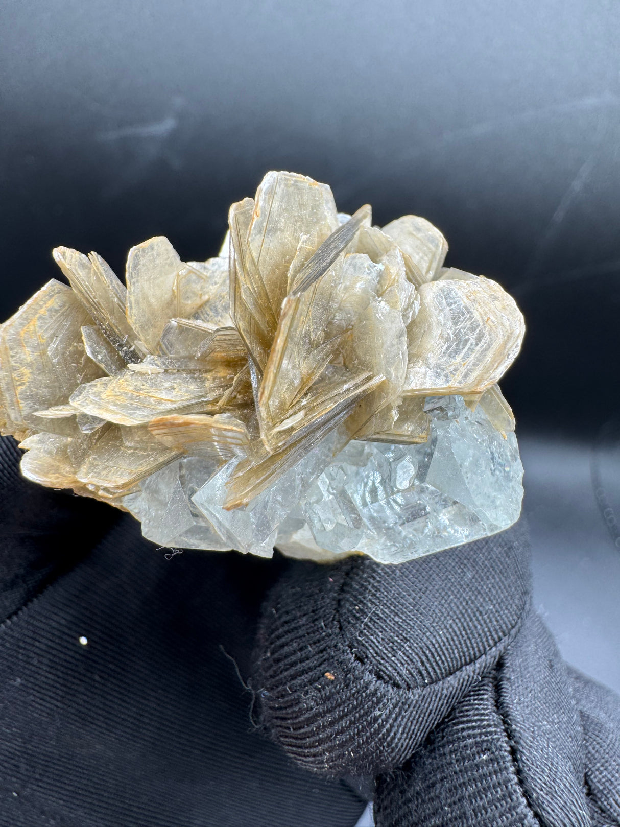 Aquamarine Specimen - 26g
