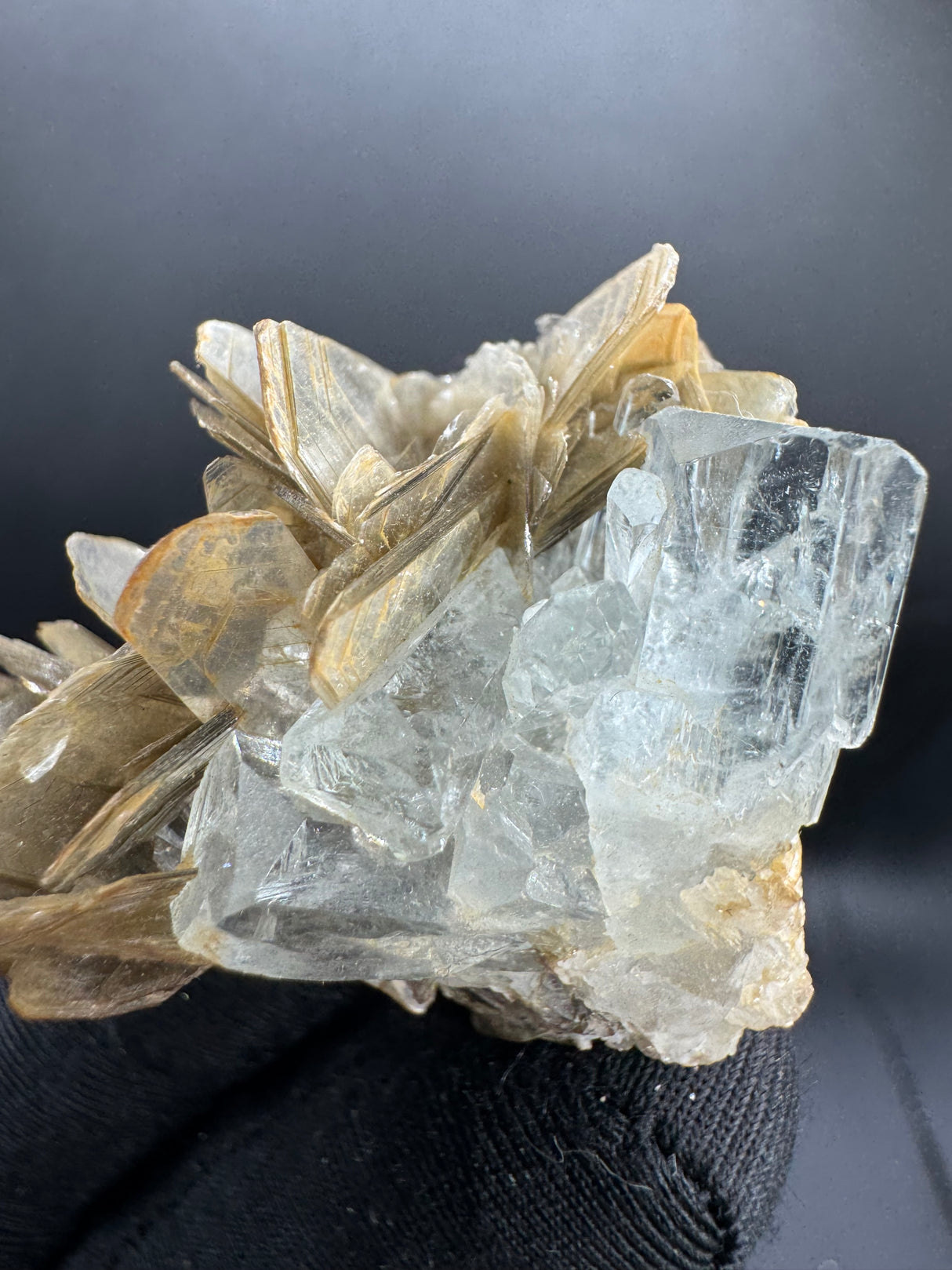 Aquamarine Specimen - 26g