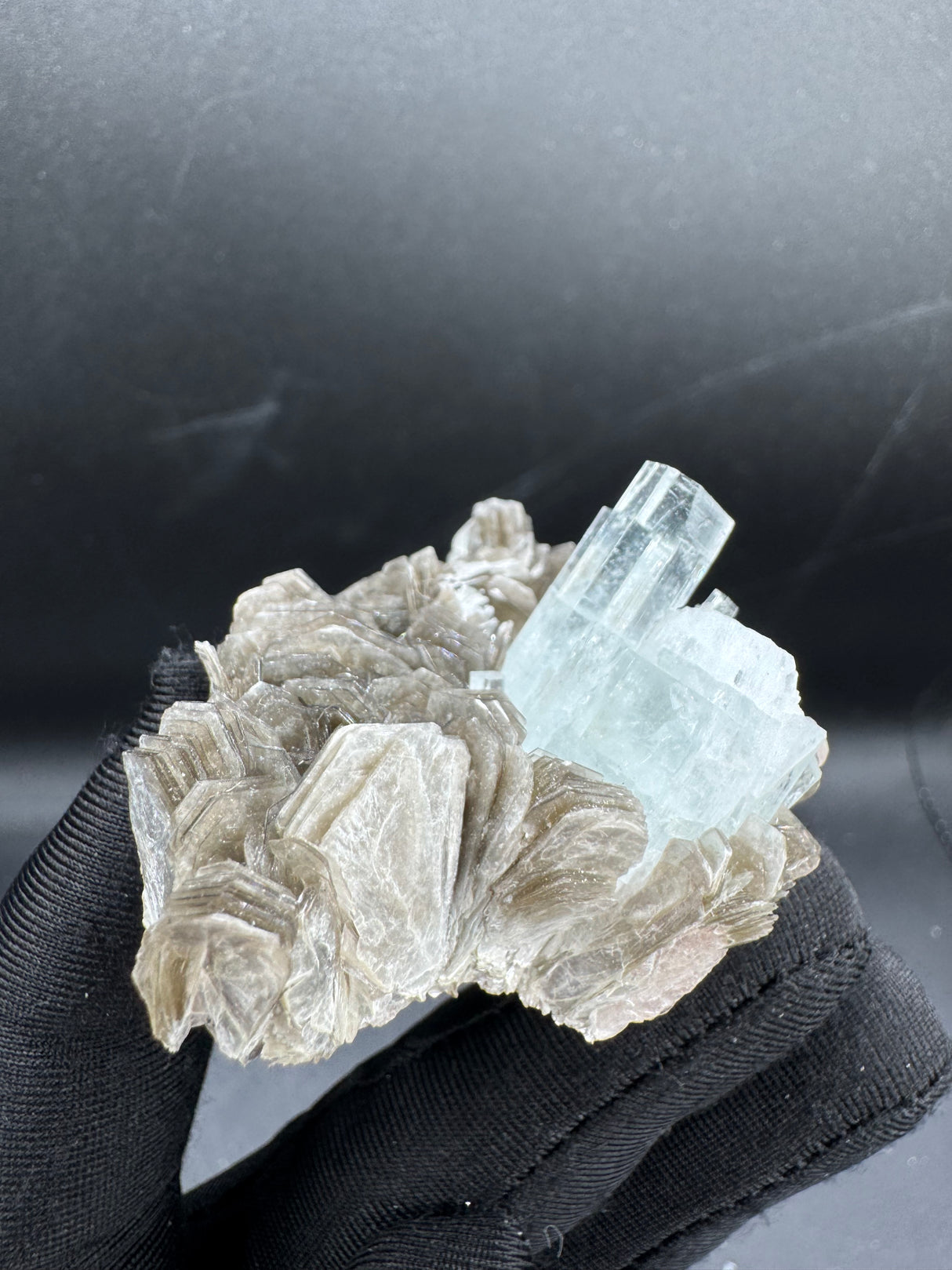 Aquamarine Specimen - 61g