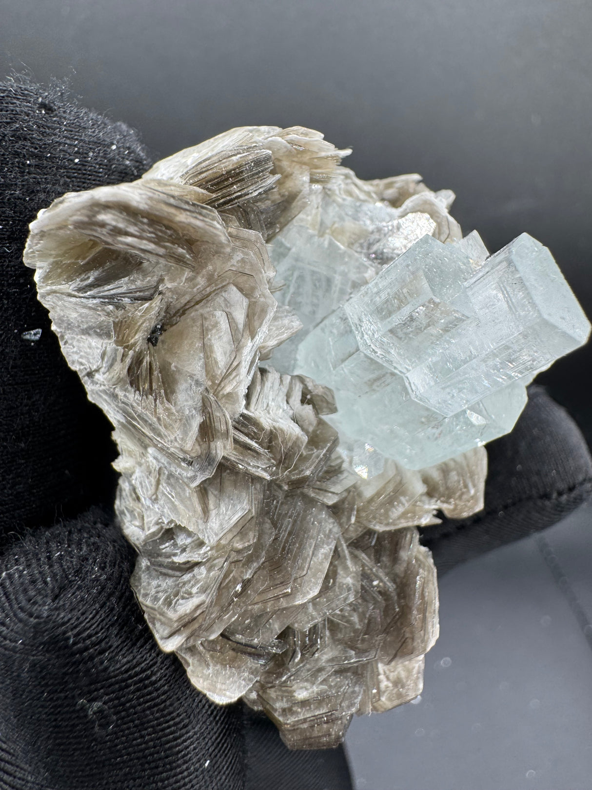 Aquamarine Specimen - 61g