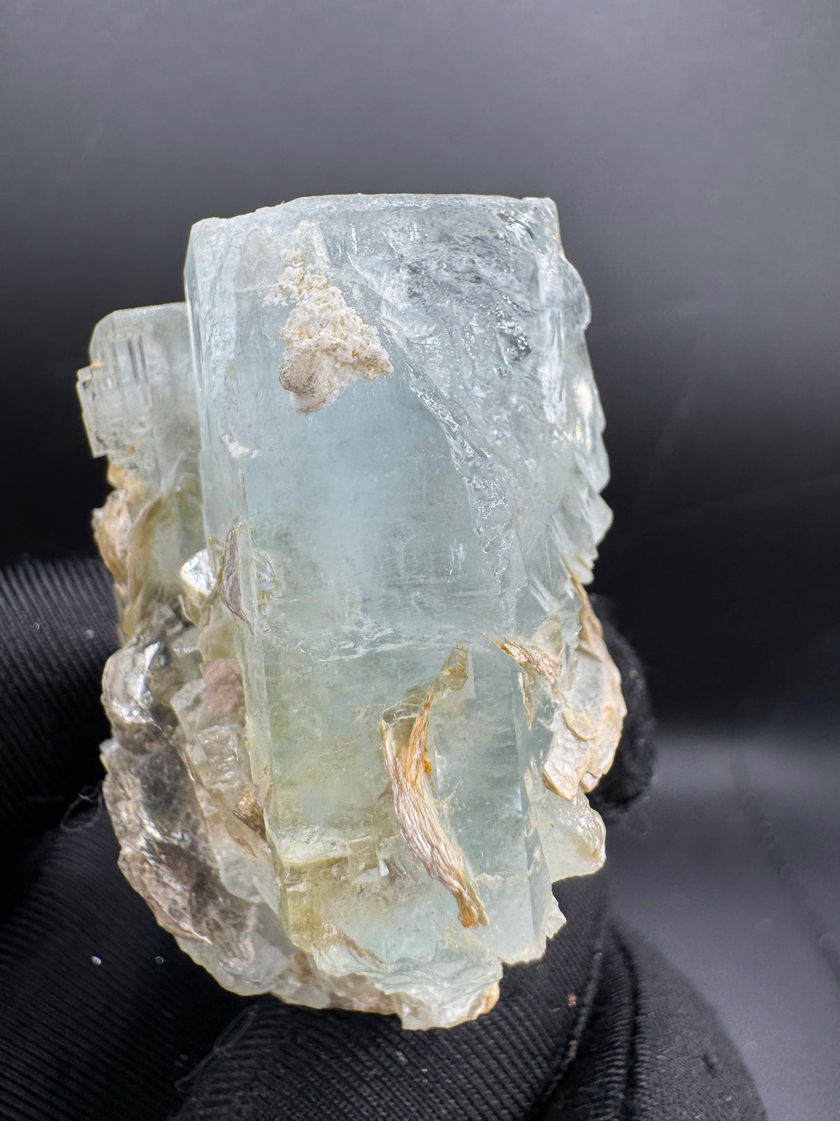 Aquamarine Specimen - 73g