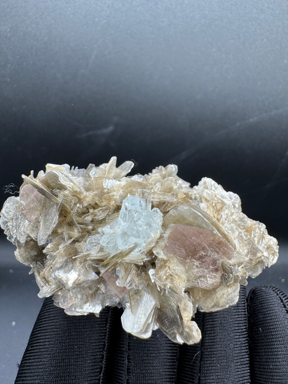 Aquamarine Specimen - 85g