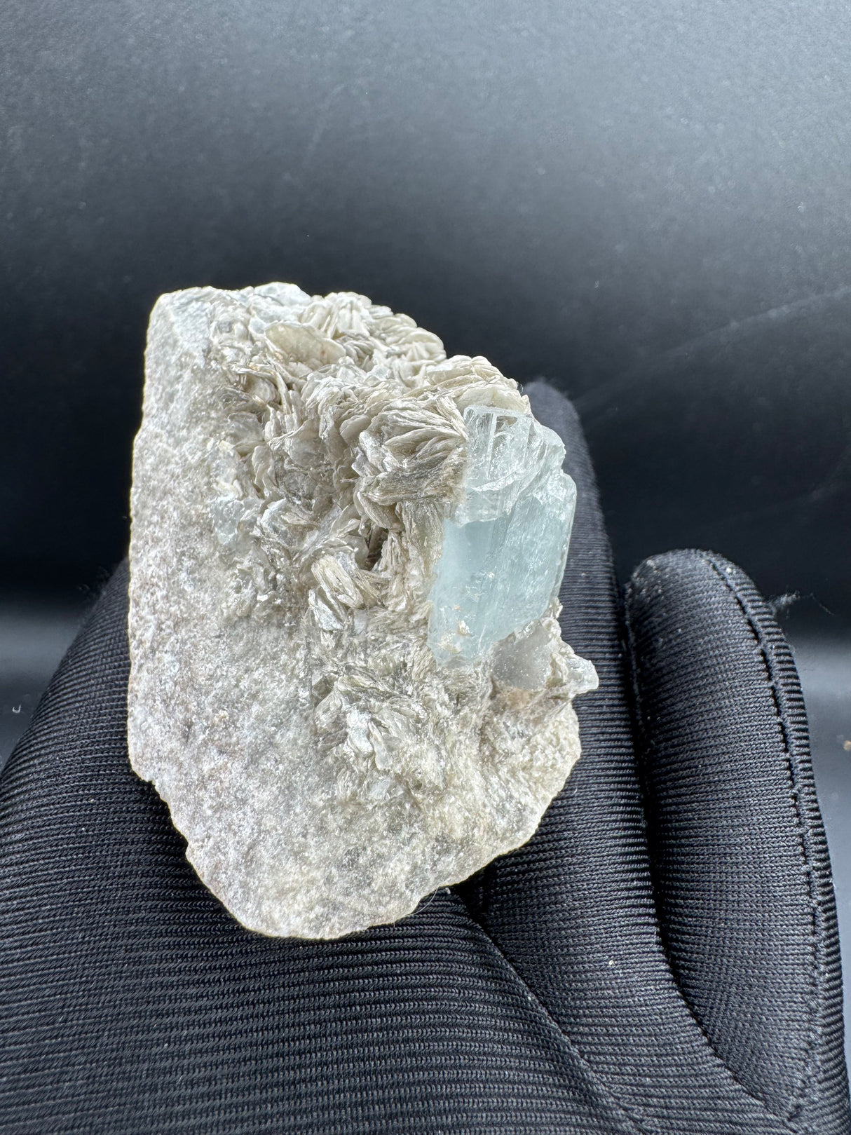 Aquamarine Specimen - 94g