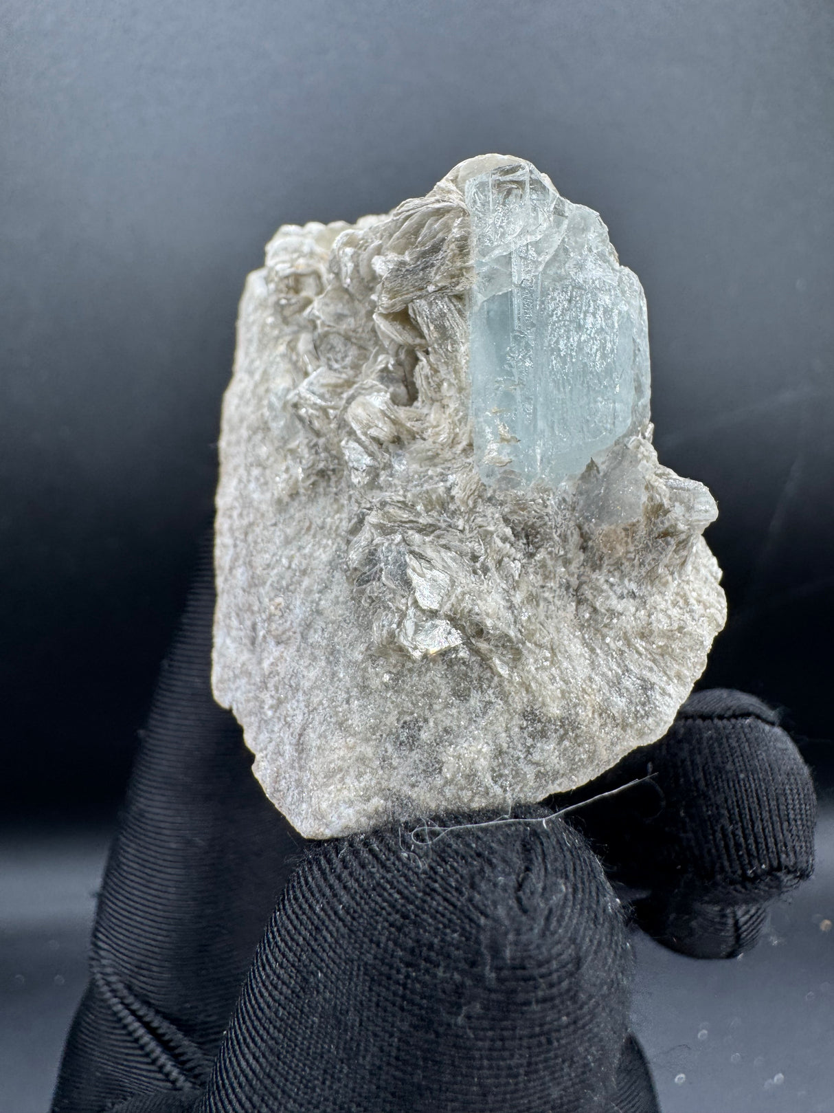 Aquamarine Specimen - 94g