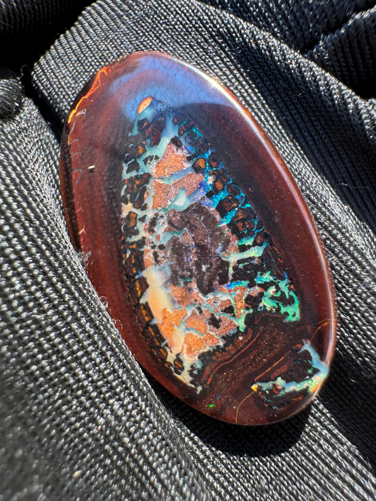 Australia Opal - 22ct