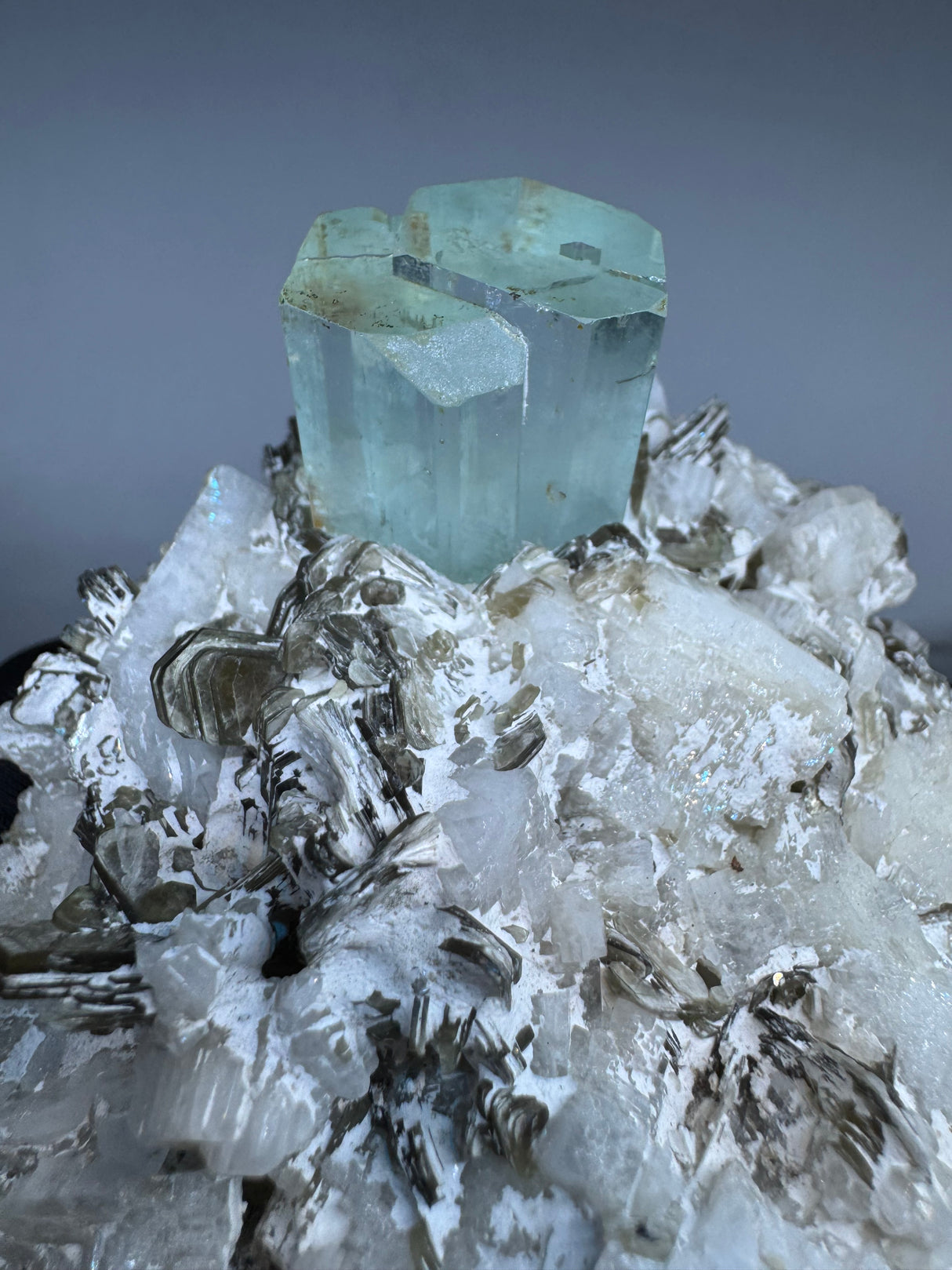 Aquamarine Specimen - 416g