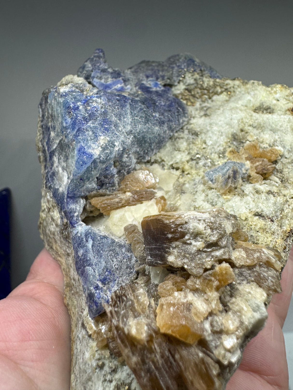 Lazurite Specimen - 1032g