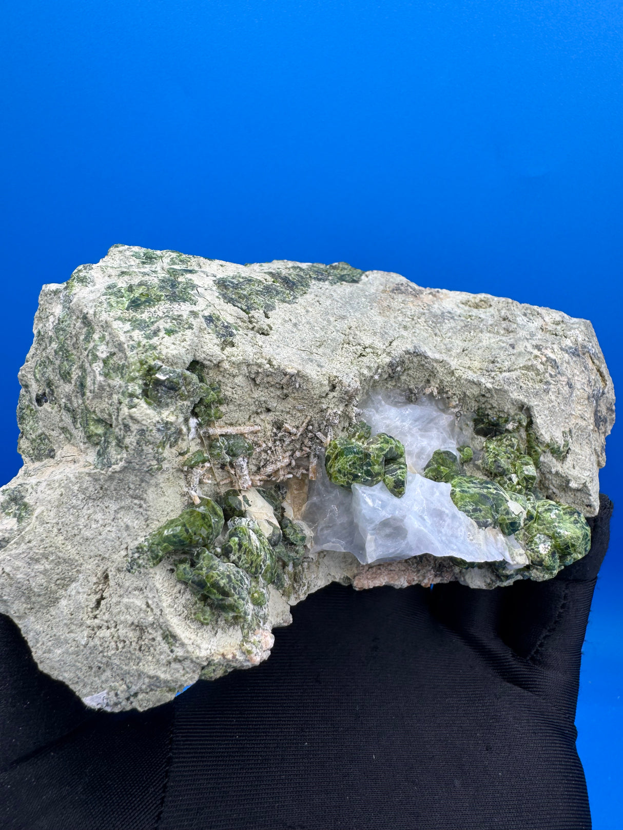 Green Garnet Specimen - 1184g