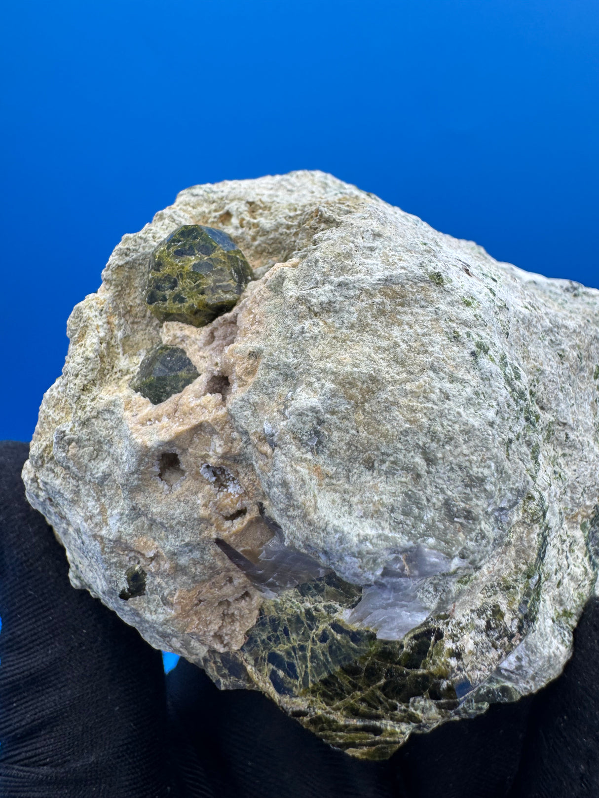 Garnet Specimen - 346g