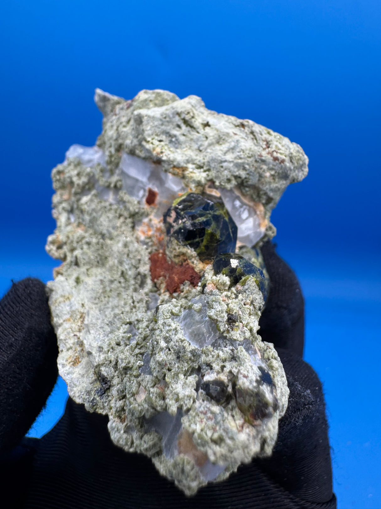 Garnet Specimen - 164g