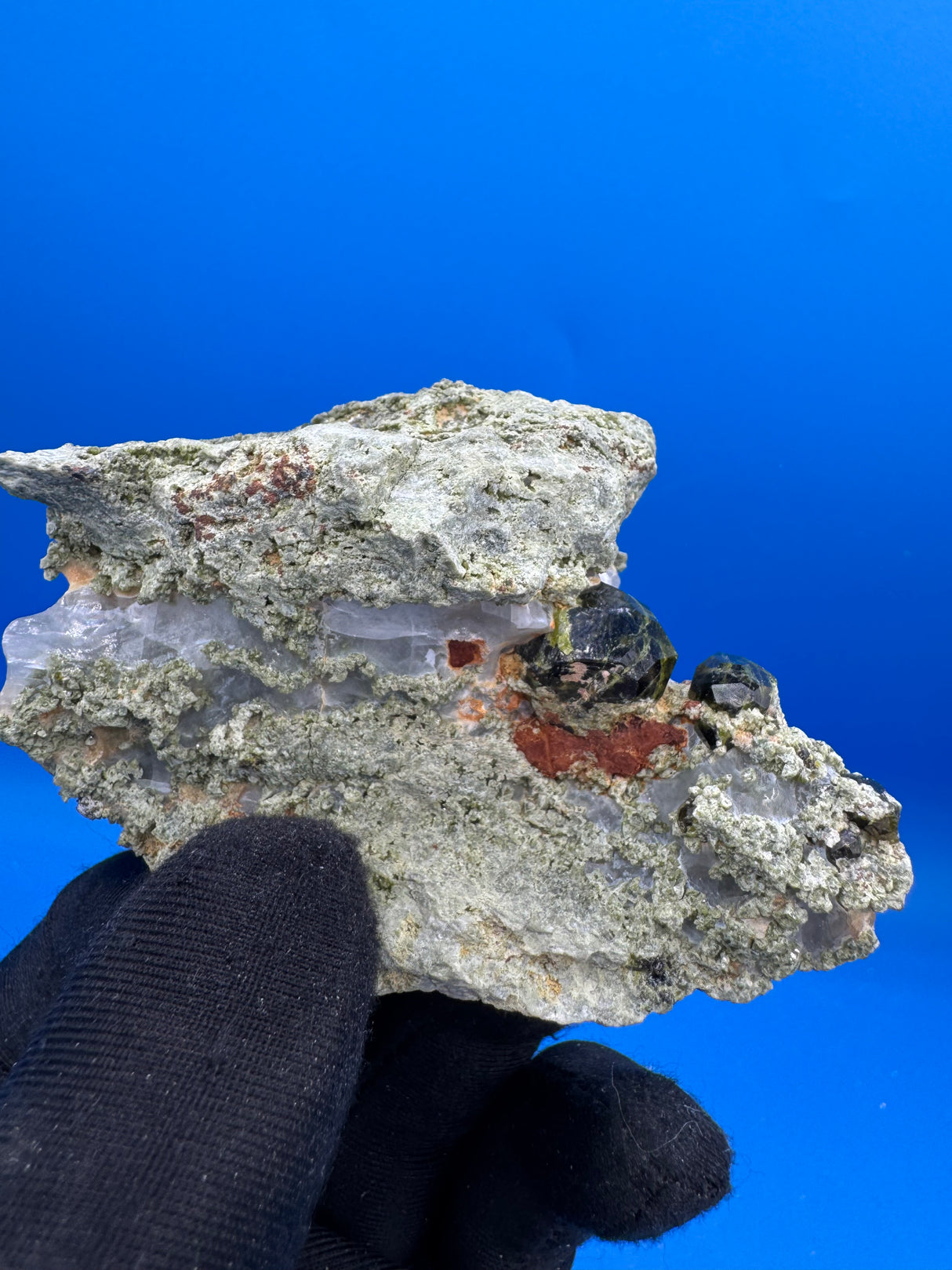 Garnet Specimen - 164g