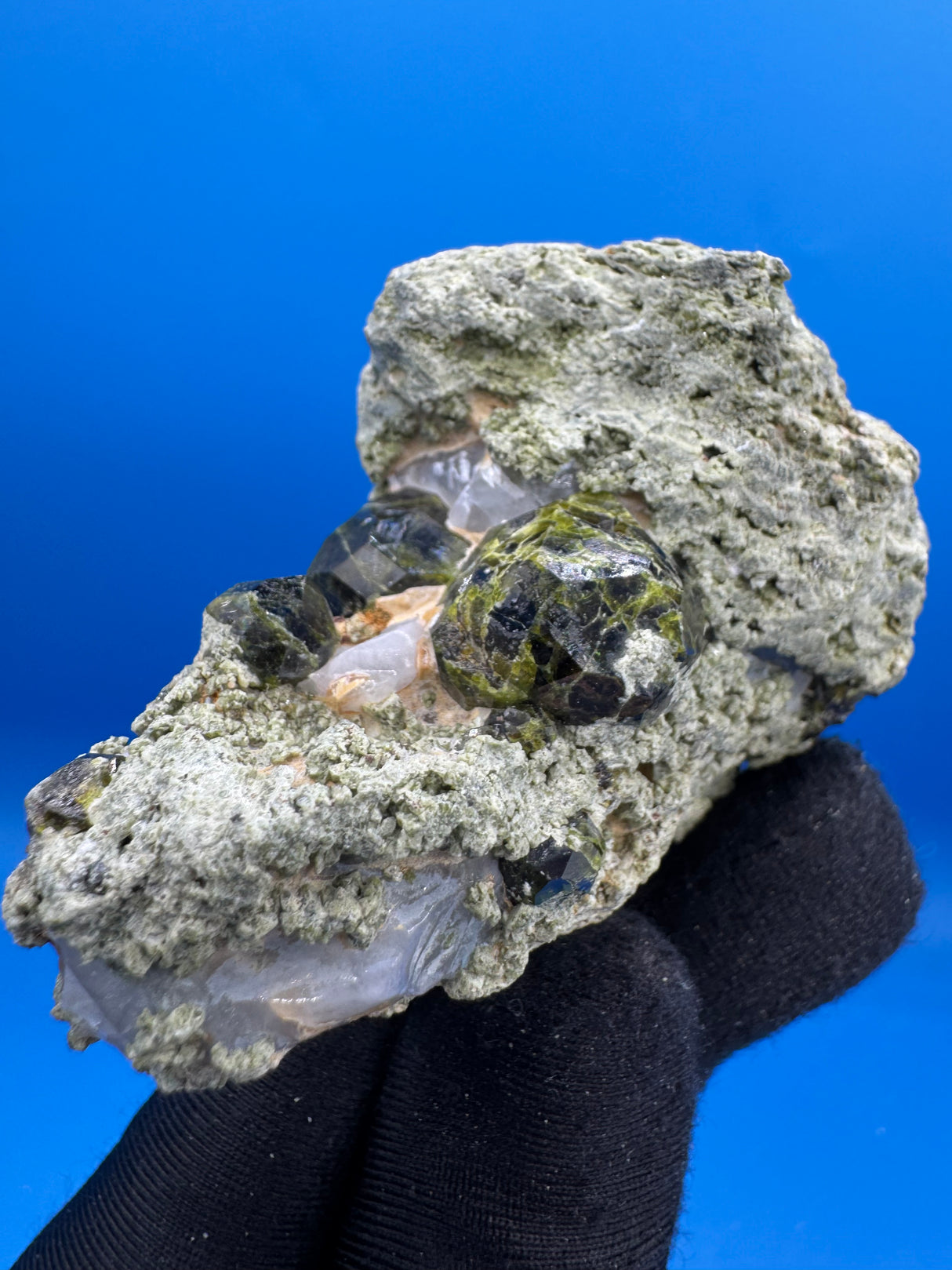 Garnet Specimen - 164g